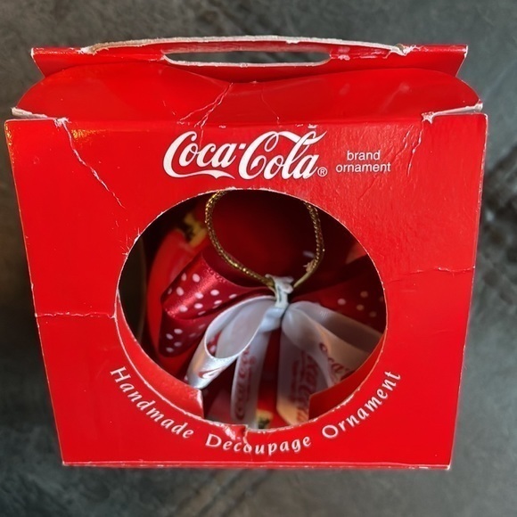 5/$25 Vintage Coca Cola Ornament Handmade Decoupage 1993 bottle 3” ball with bow - Picture 9 of 10